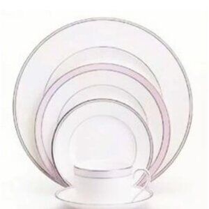 Set of Vera Wang Pink Duchesse Settings